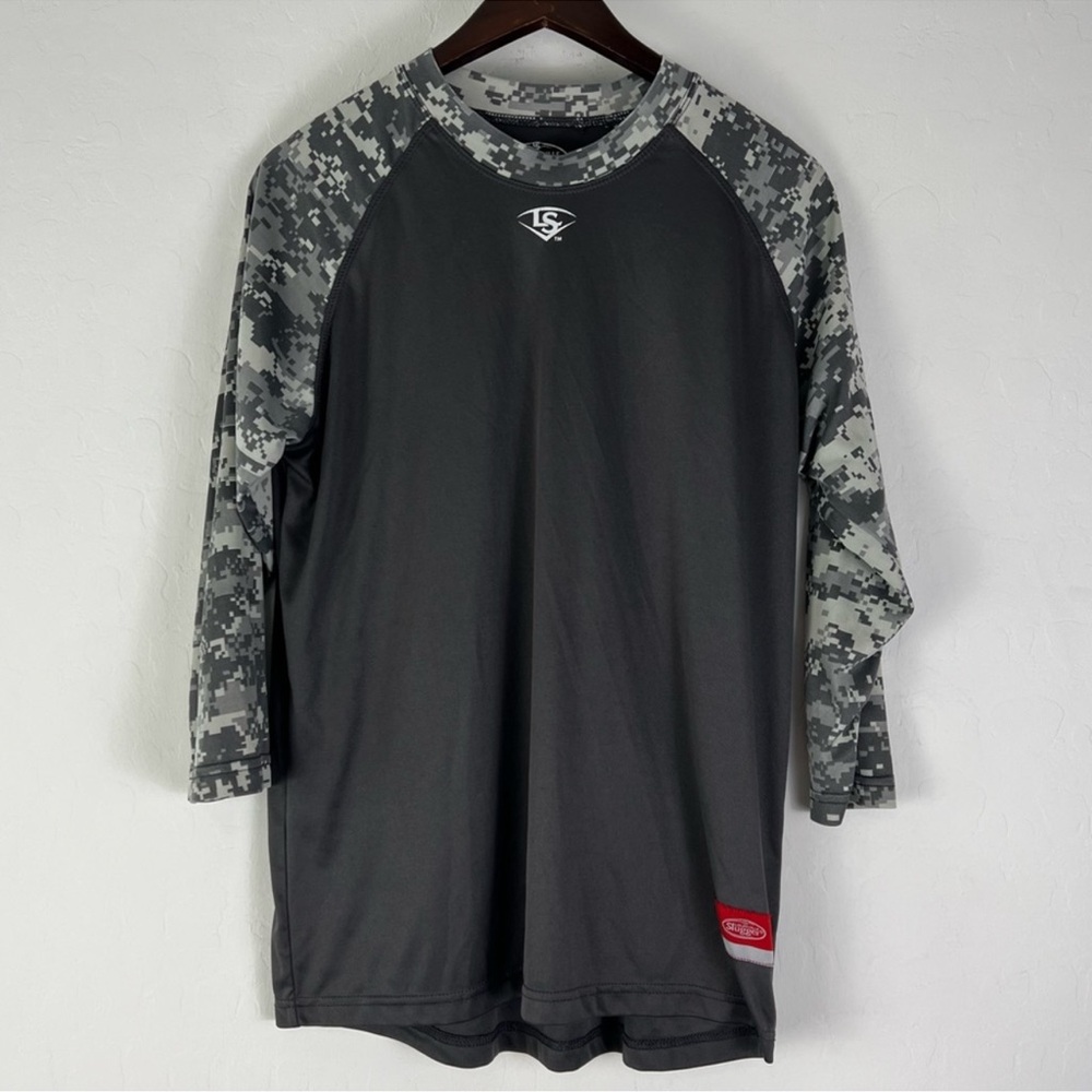 Louisville Slugger Baseball Undershirt Size Medium
Black & Gray